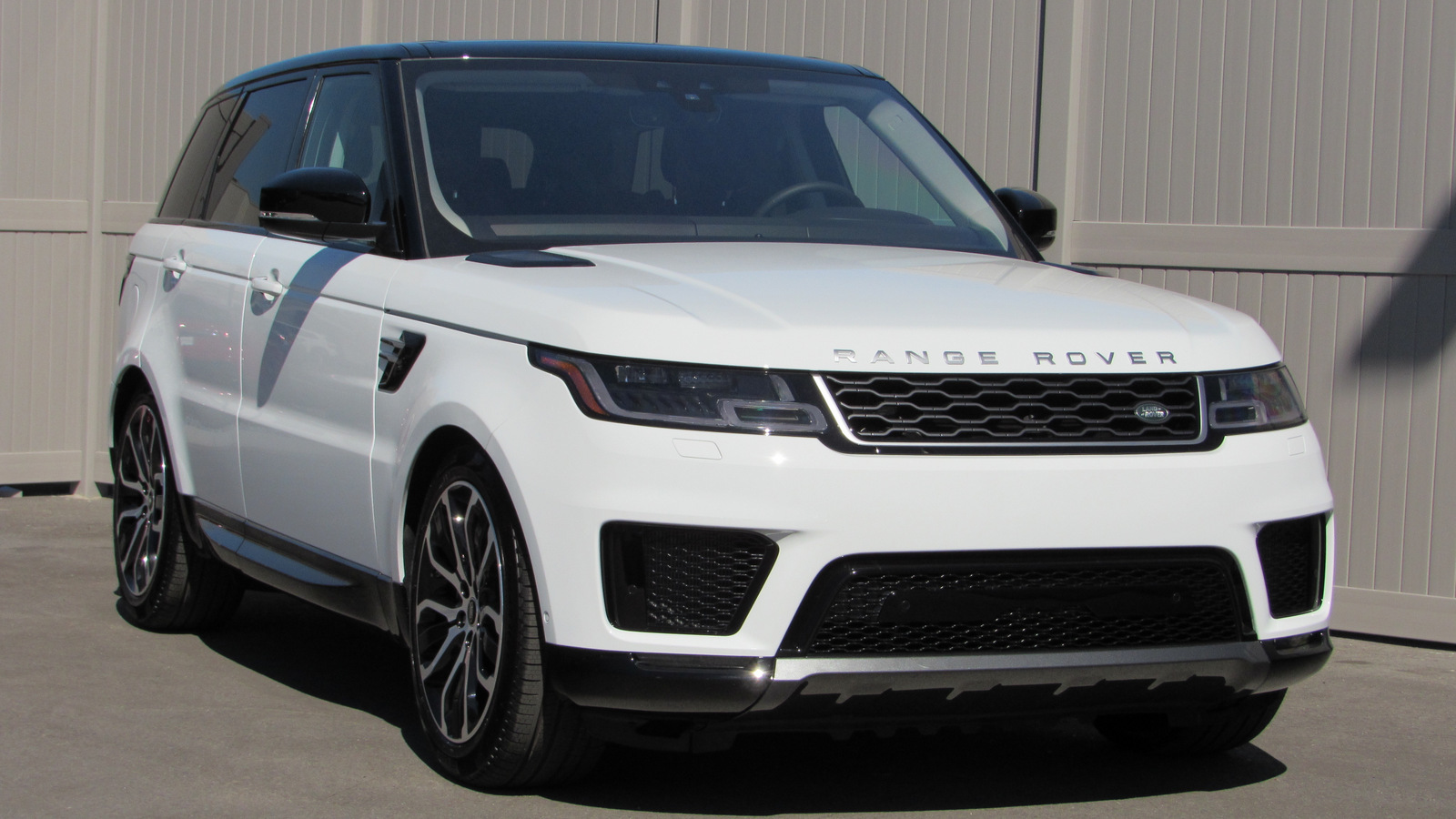 New 2019 Land Rover Range Rover Sport V8 Supercharged Dynamic Sport ...