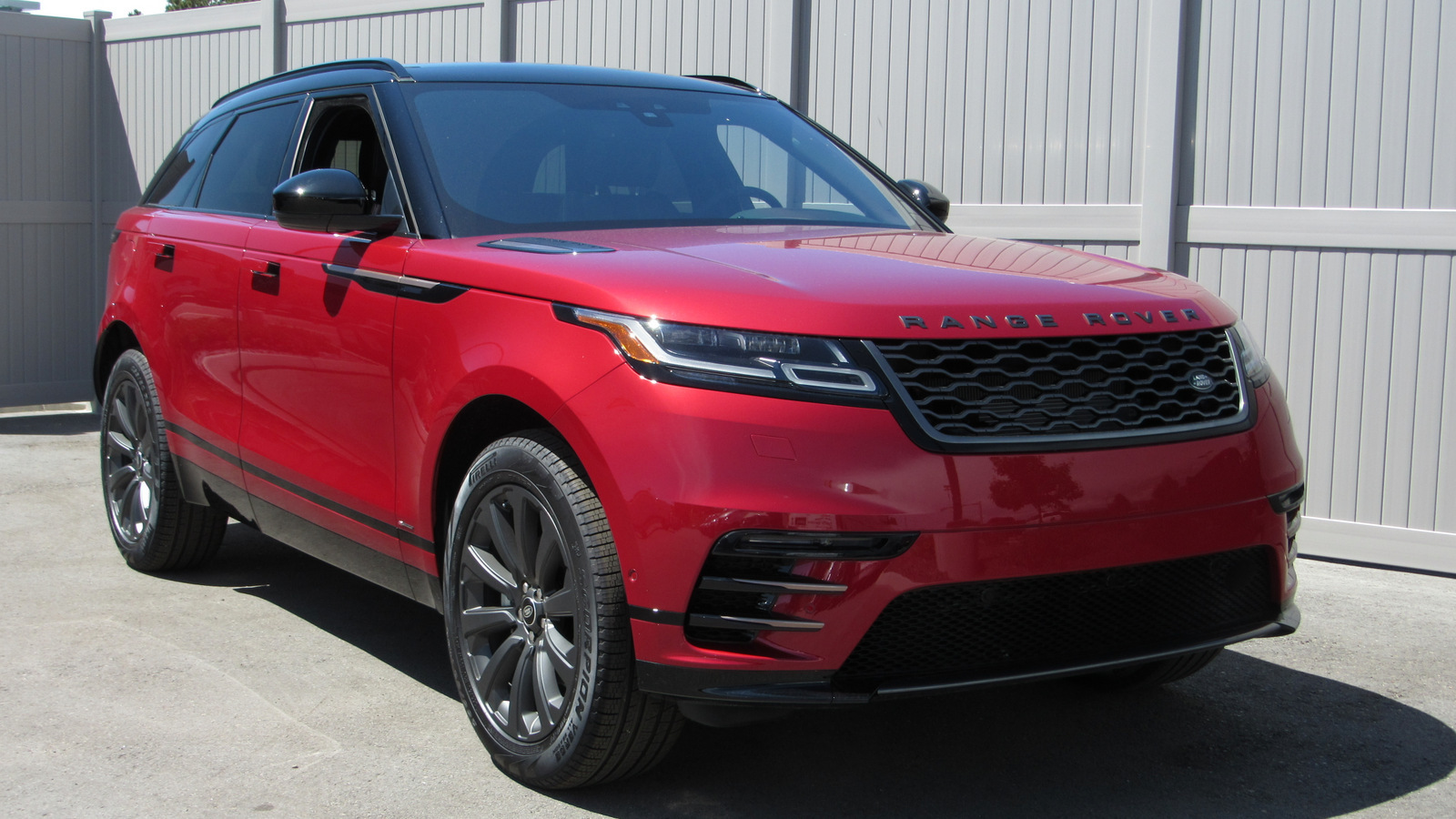 New 2019 Land Rover Range Rover Velar P250 R-Dynamic SE Sport Utility ...