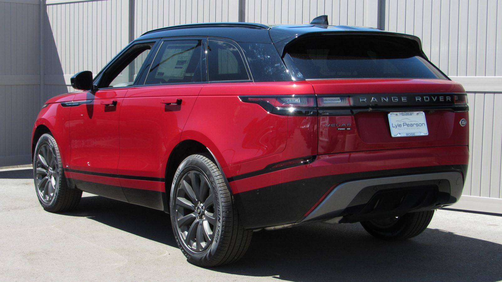 New 2019 Land Rover Range Rover Velar P250 R-Dynamic SE Sport Utility ...